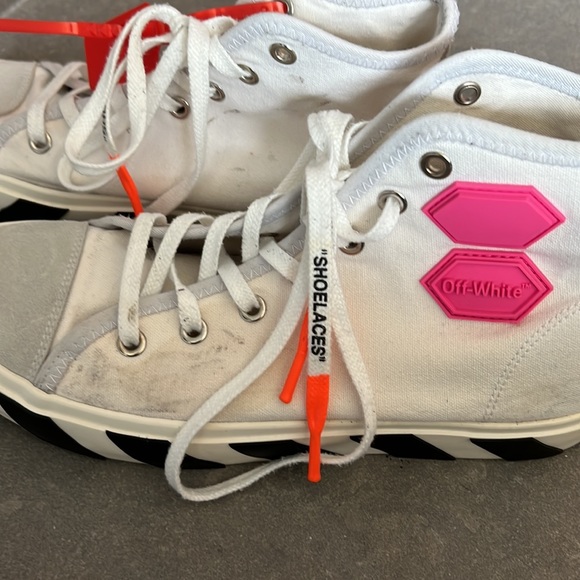 Off white vulcanized high top sneakers! C/O Virgil Abloh! Worn 2 times size 11 - Picture 9 of 12